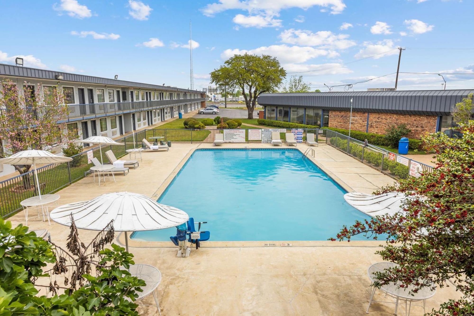 Americas Best Value Inn Fort Worth/Hurst Richland Hills Kültér fotó