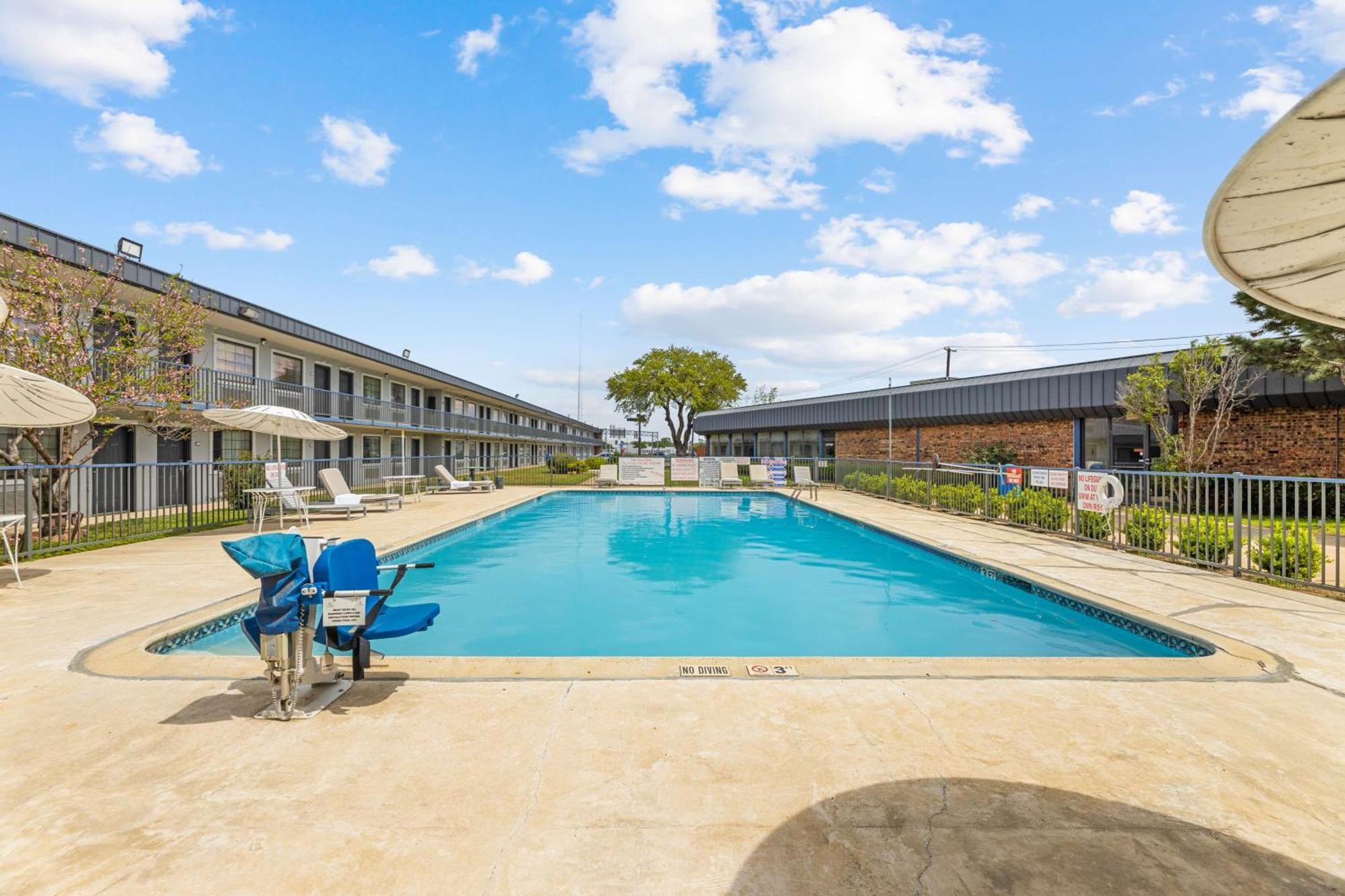 Americas Best Value Inn Fort Worth/Hurst Richland Hills Kültér fotó
