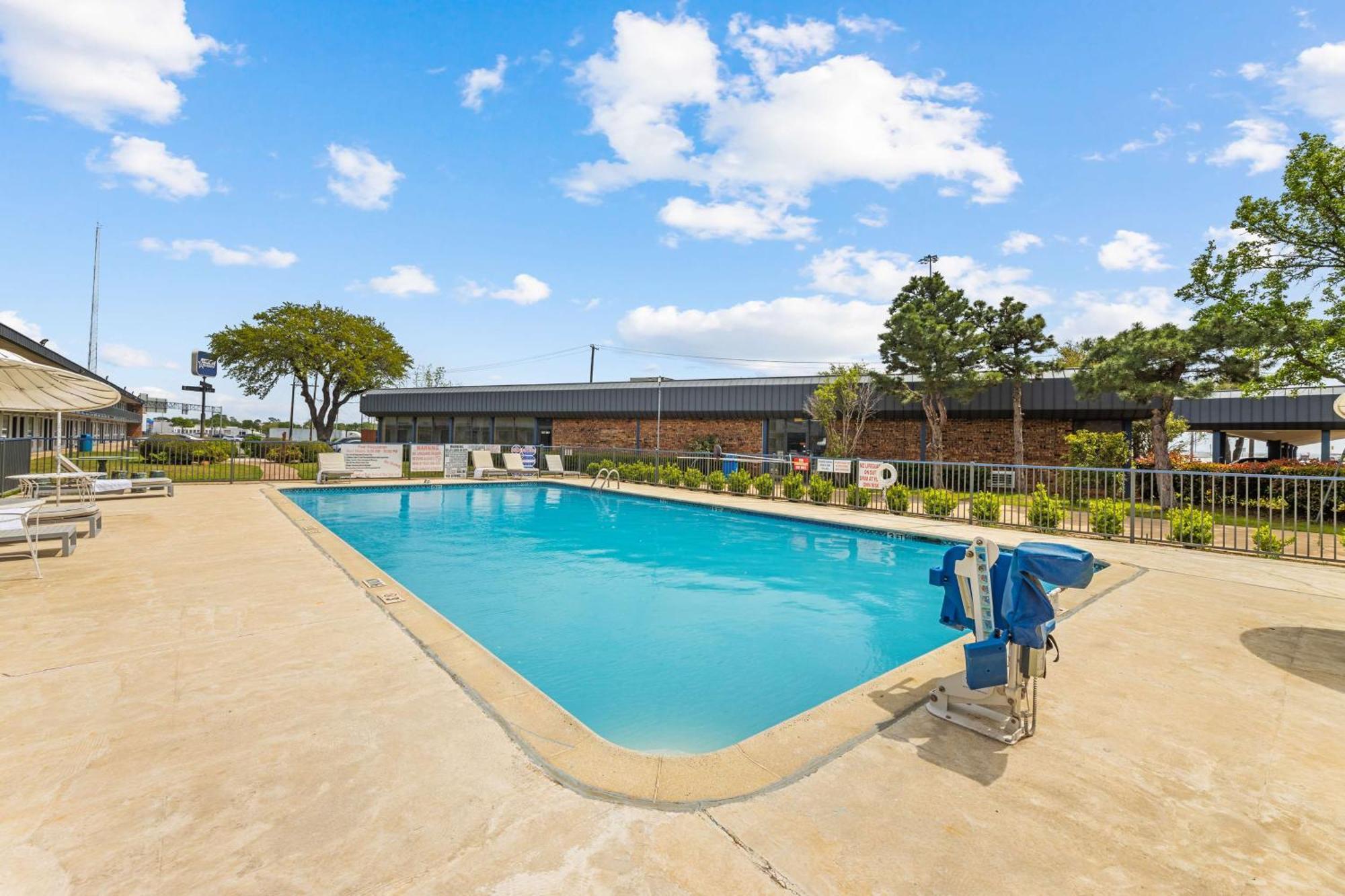 Americas Best Value Inn Fort Worth/Hurst Richland Hills Kültér fotó