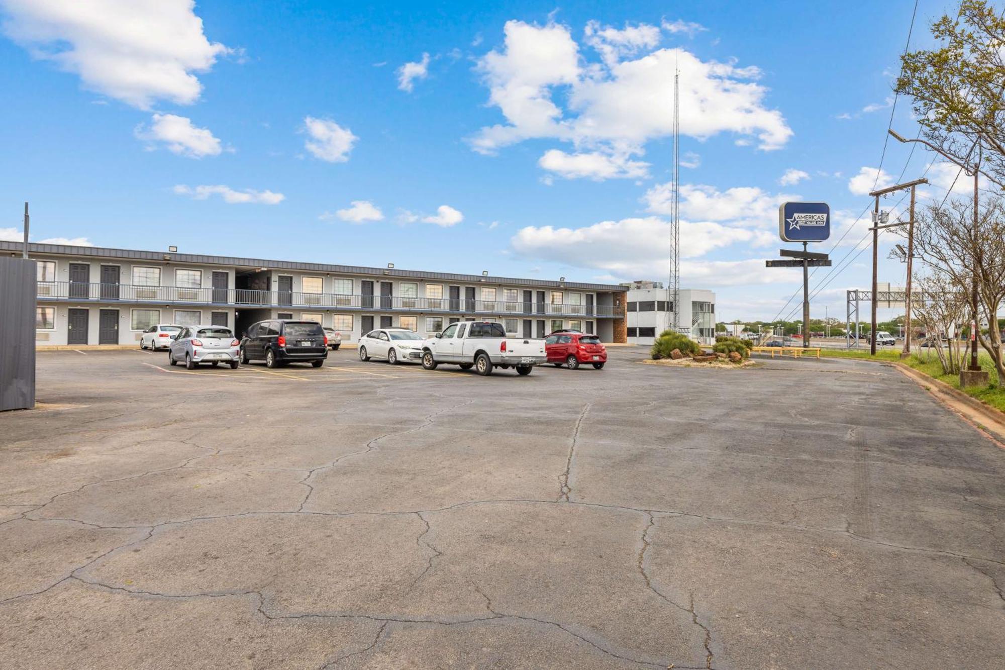Americas Best Value Inn Fort Worth/Hurst Richland Hills Kültér fotó